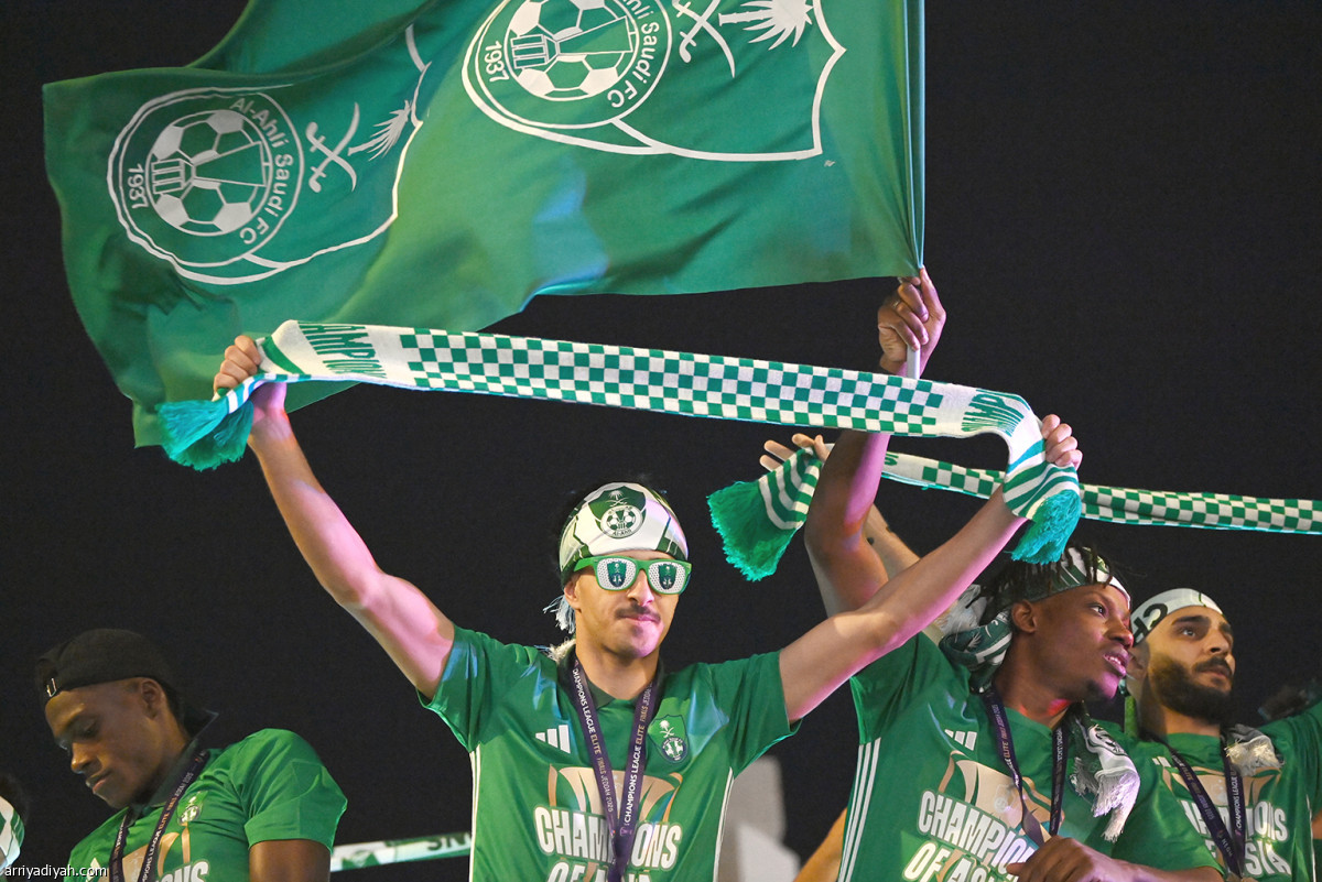 مسيرة الأبطال