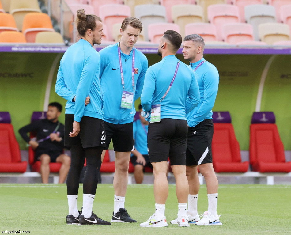 أوراوا
يعتمد الدفاع