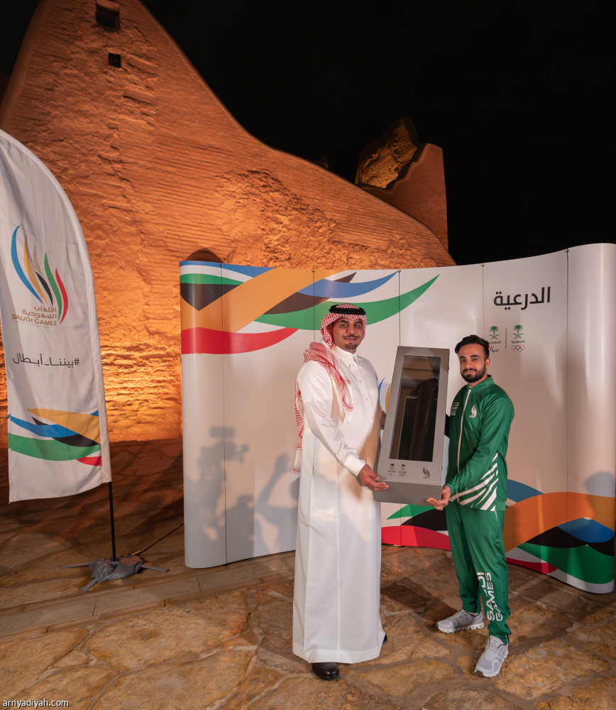 محافظ الدرعية يتسلم شعلة دورة الألعاب السعودية