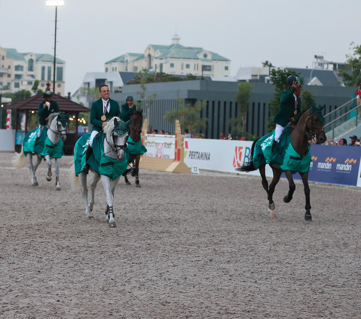 فرسان السعودية.. ذهب وبرونز