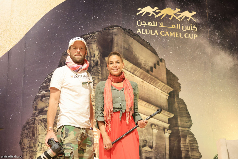 الإمارات وقطر
تتصدّران