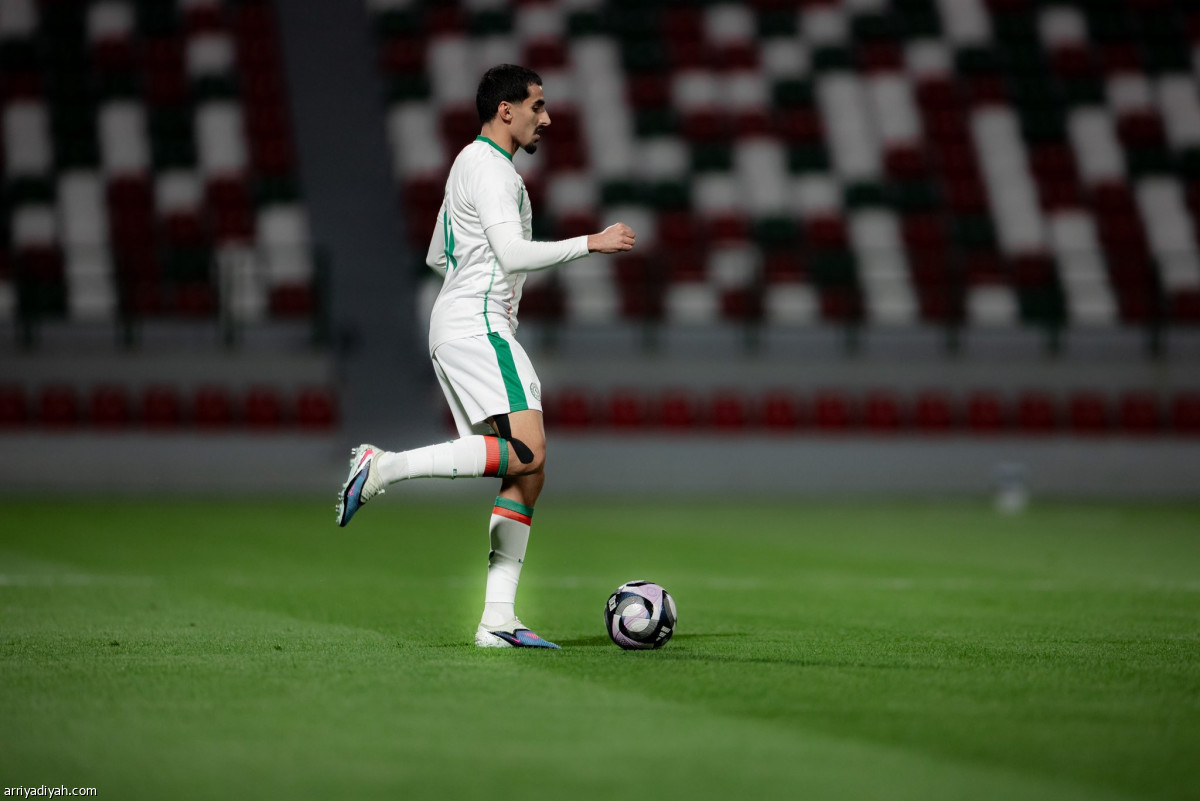 الاتفاق يكسب الفتح