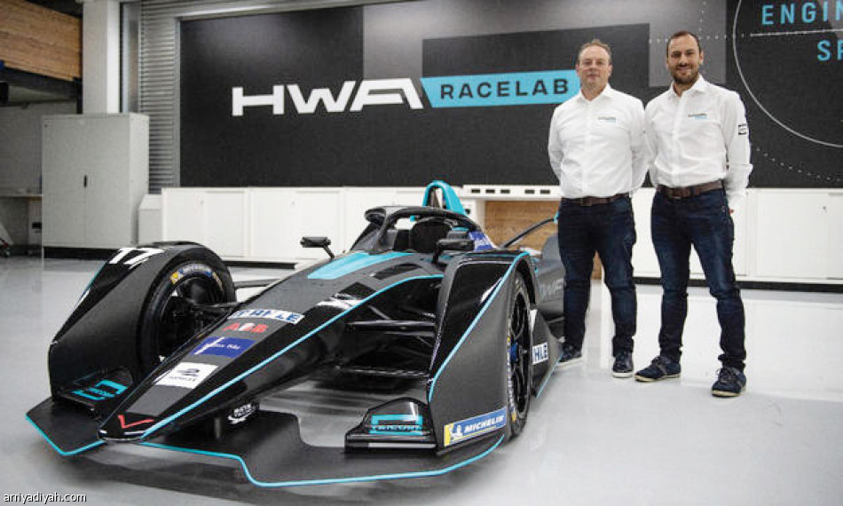 11 فريقا..
مخضرمون ومواهب عديدة