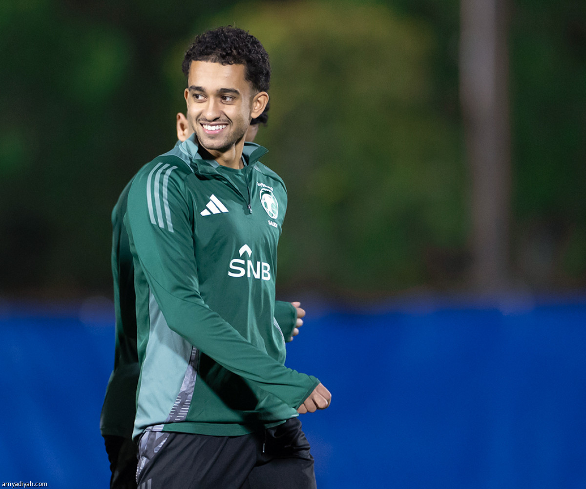 إطلالة الصقور