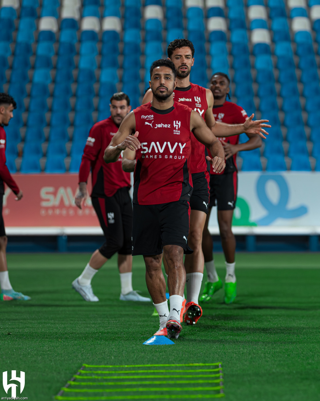 الرئيس يتابع