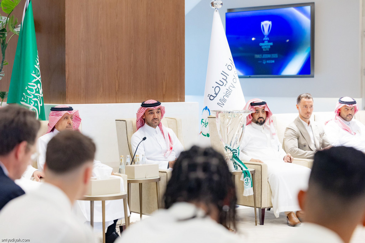 وزير الرياضة يستقبل الأبطال