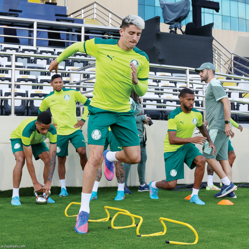 في نصف النهائي..
إفريقيا تعبر مرتين