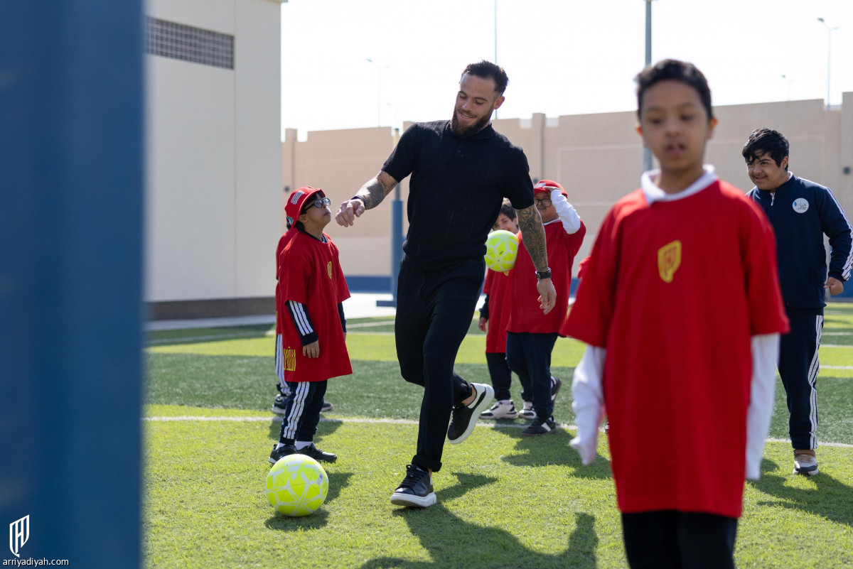 القدساويون مع أطفال «هبة»