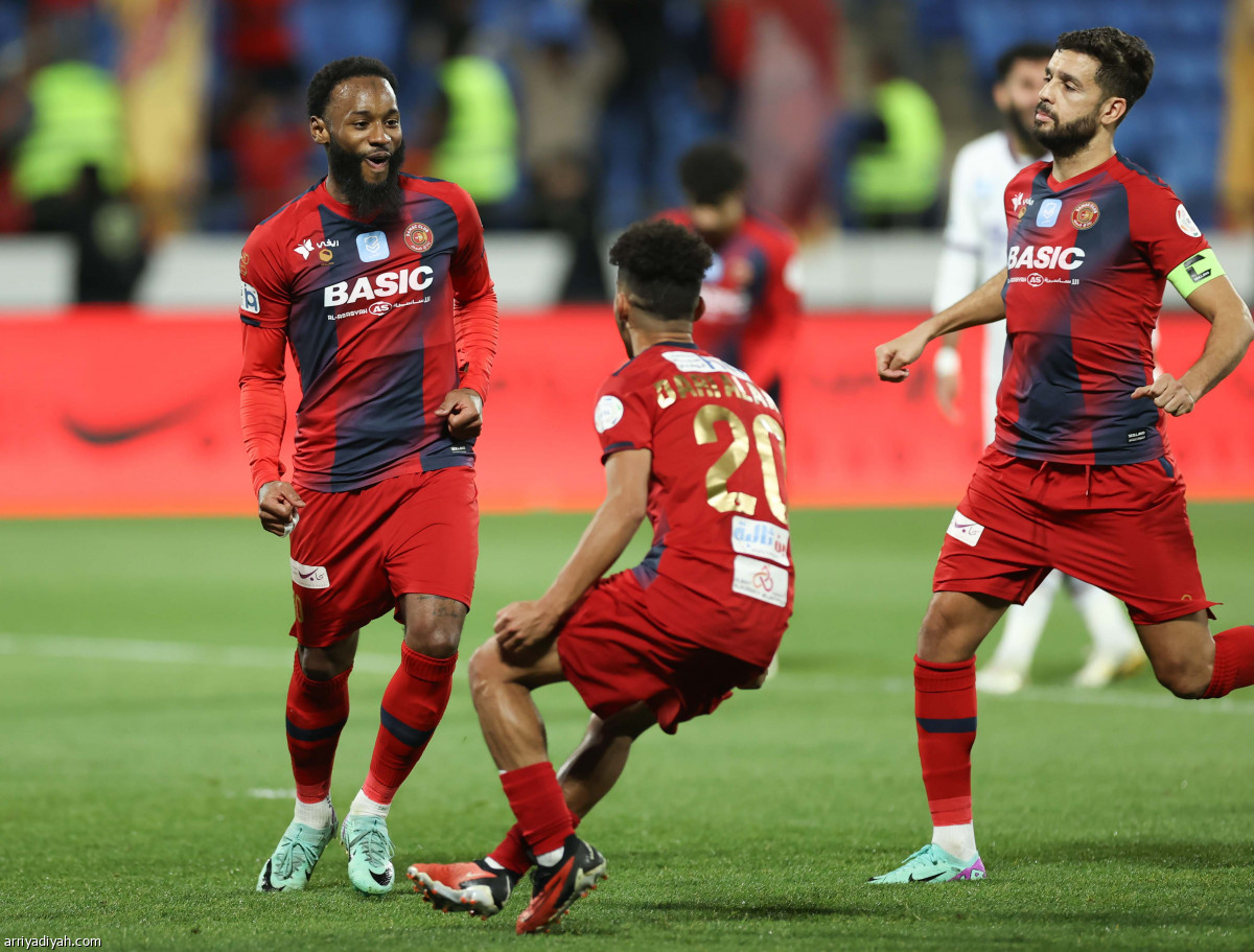 ديربي عسير.. ضمك يهيمن