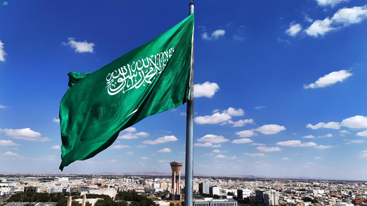 المدن السعودية تحتفي بـ«يوم العلم»