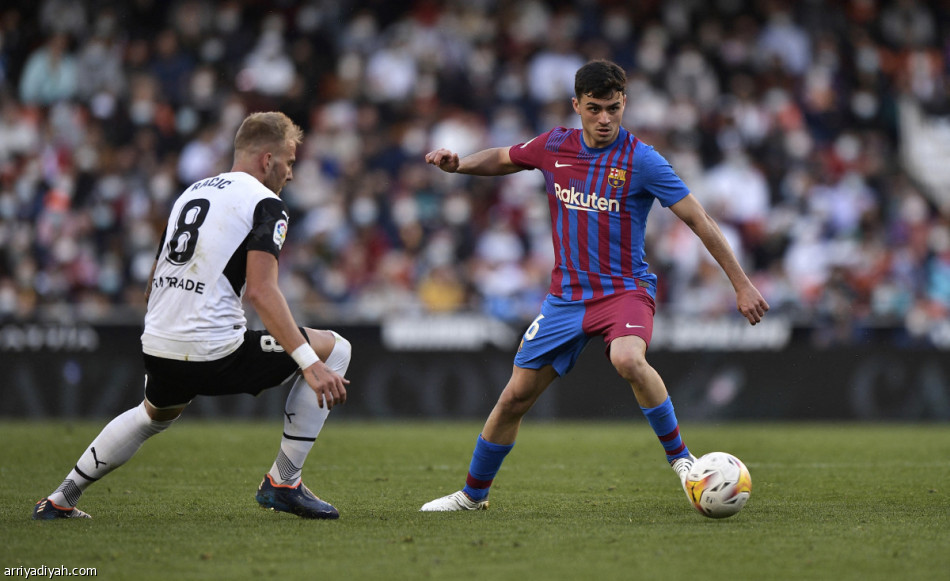 برشلونة يضرب فالنسيا برباعية