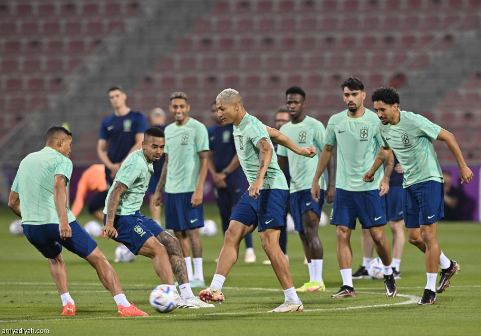 الكاميرون تتمسك بأمل التأهل أمام البرازيل
