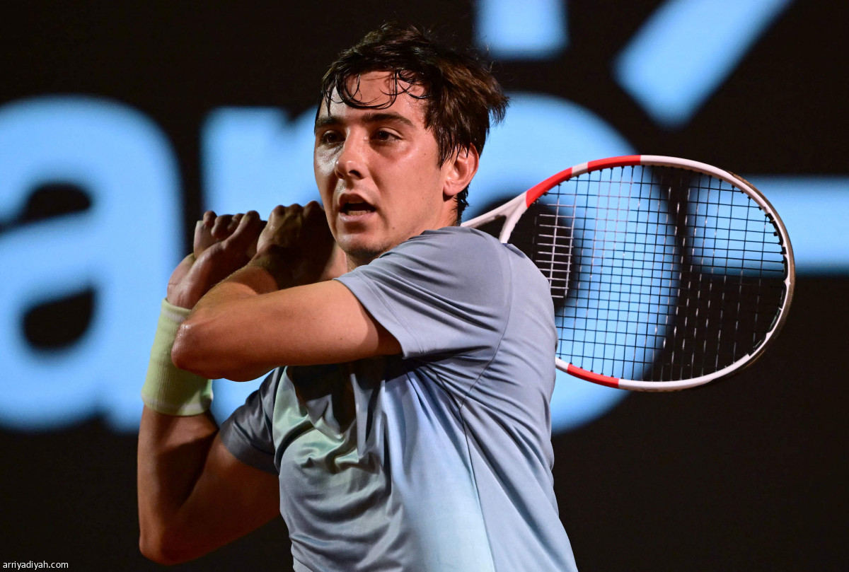 المصنف الأول ينتصر