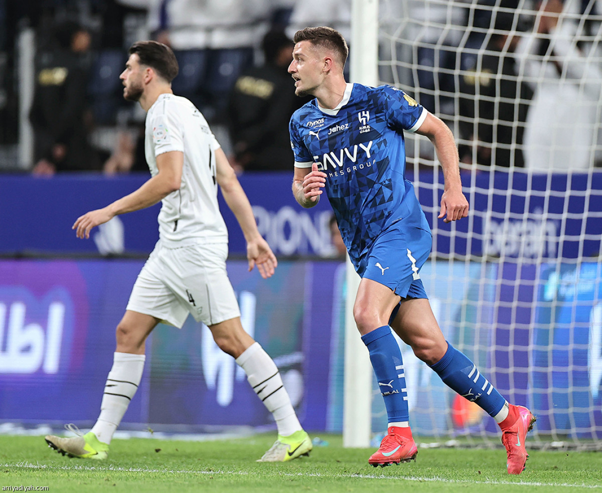 الشباب يعطل الهلال