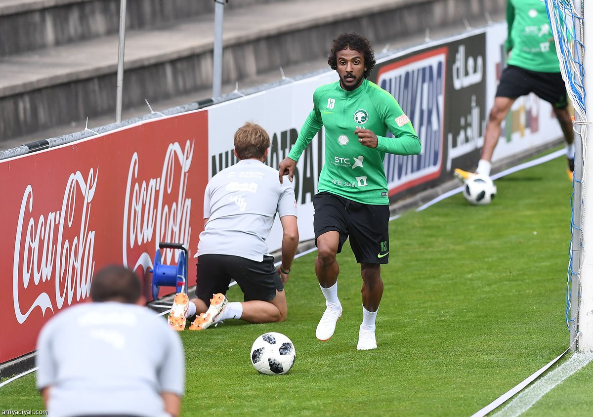 الأخضر يستعد للألمان