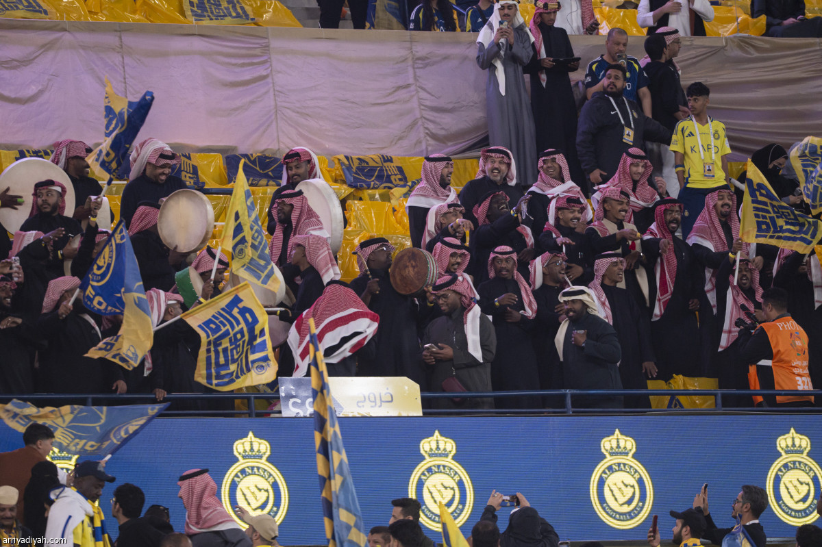 الجمهور يواكب «التأسيس»