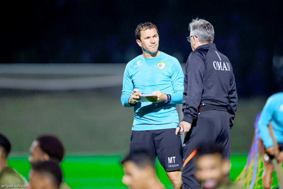 دورين 
يدعم عُمان