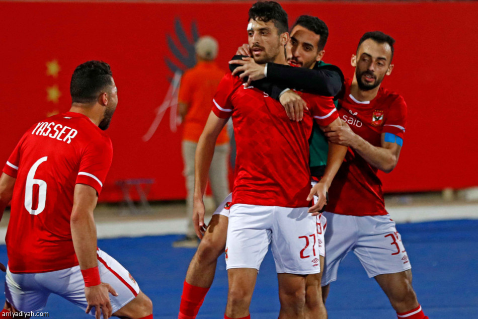 الأهلي المصري يقترب من نهائي الأبطال