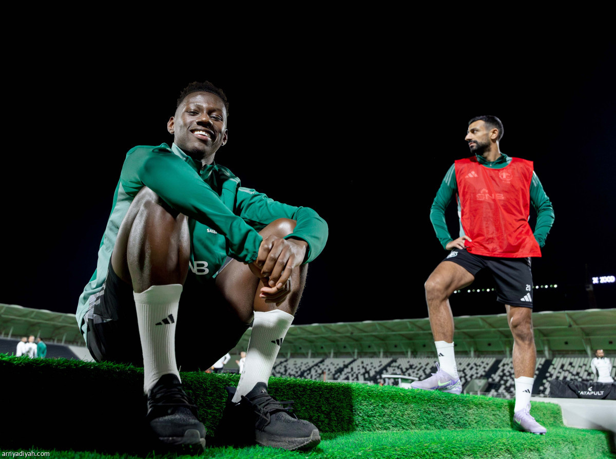 «الأخضر» اكتمل