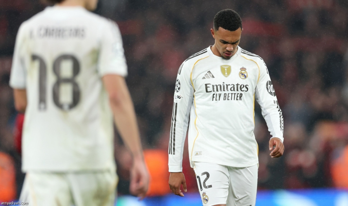 الريال يسقط