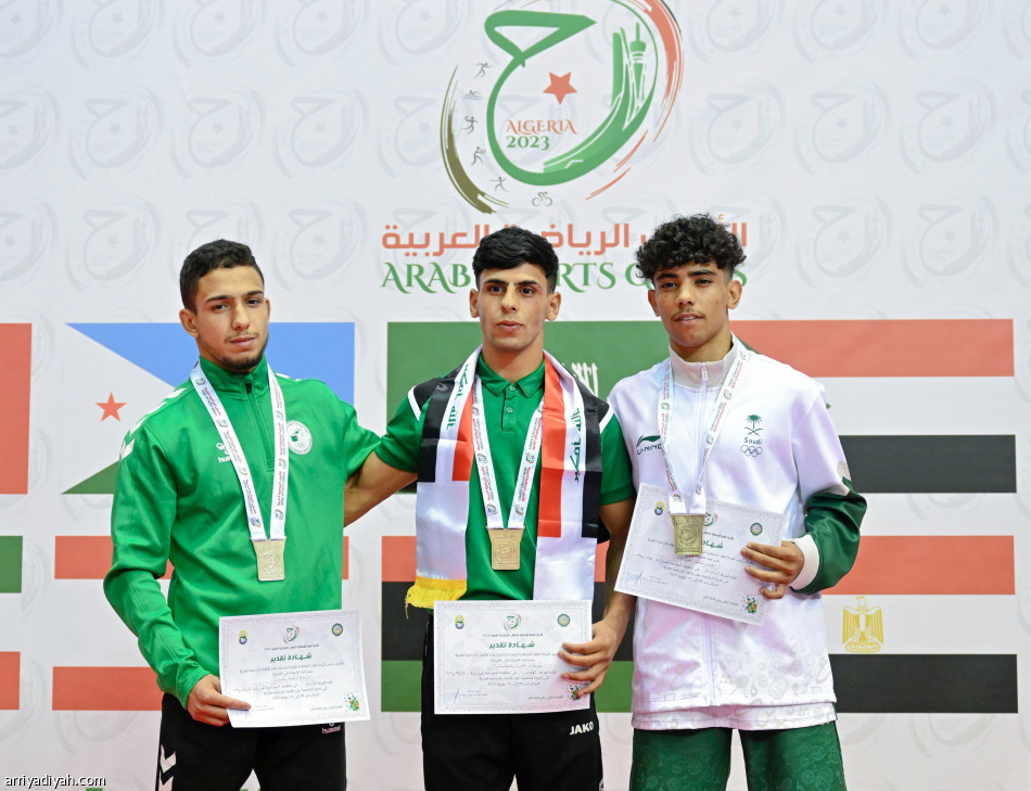 طالب الثانوية يخطف
برونزية العرب