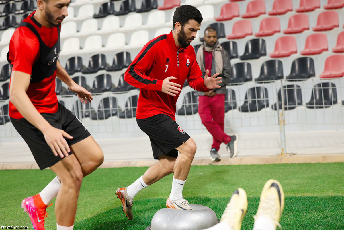القادسية والرائد يتأهبان