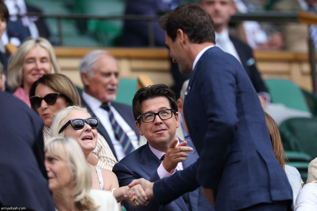 فيدرر يتابع رحلة ديكوفيتش