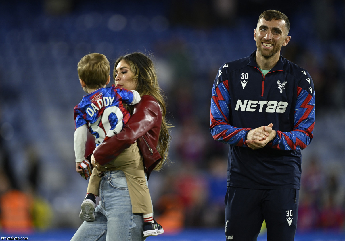 «سيلهيرست بارك» يحتفل