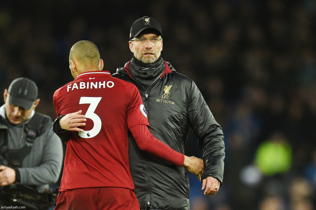 ليفربول يفرط في الصدارة