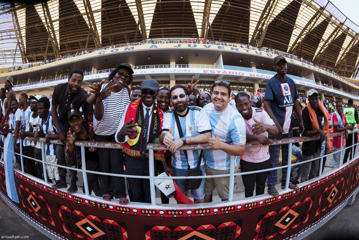 لواندا تحتفل بميسي