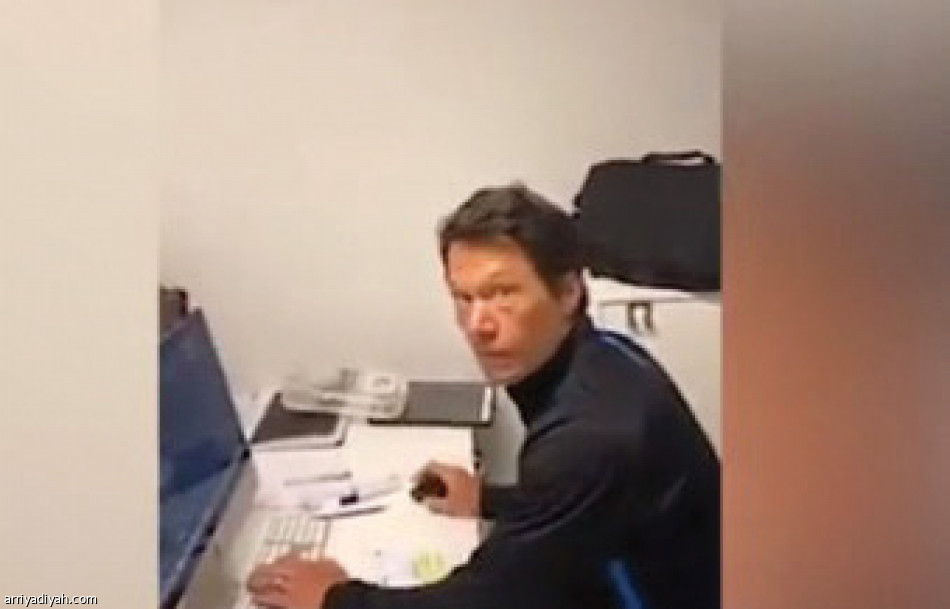 فيديو كالو
يهدد عودة الدوري الألماني