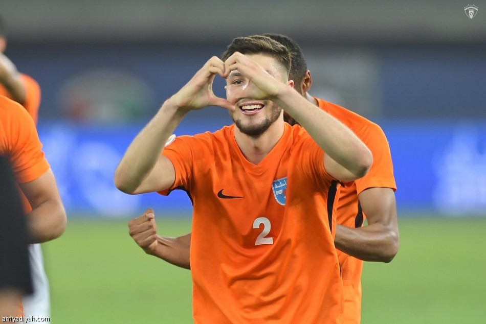 المرة الثامنة.. كاظمة يتوج بكأس أمير الكويت