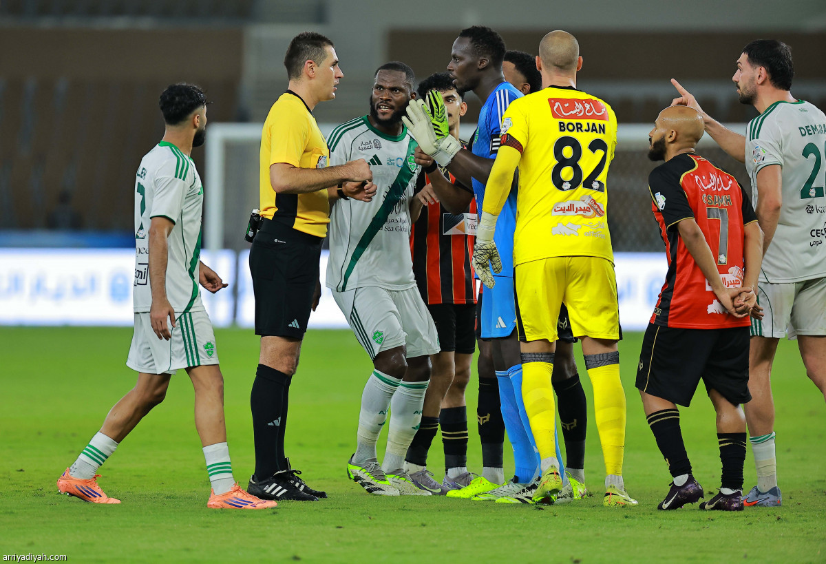 جدل تحكيمي واعتراضات