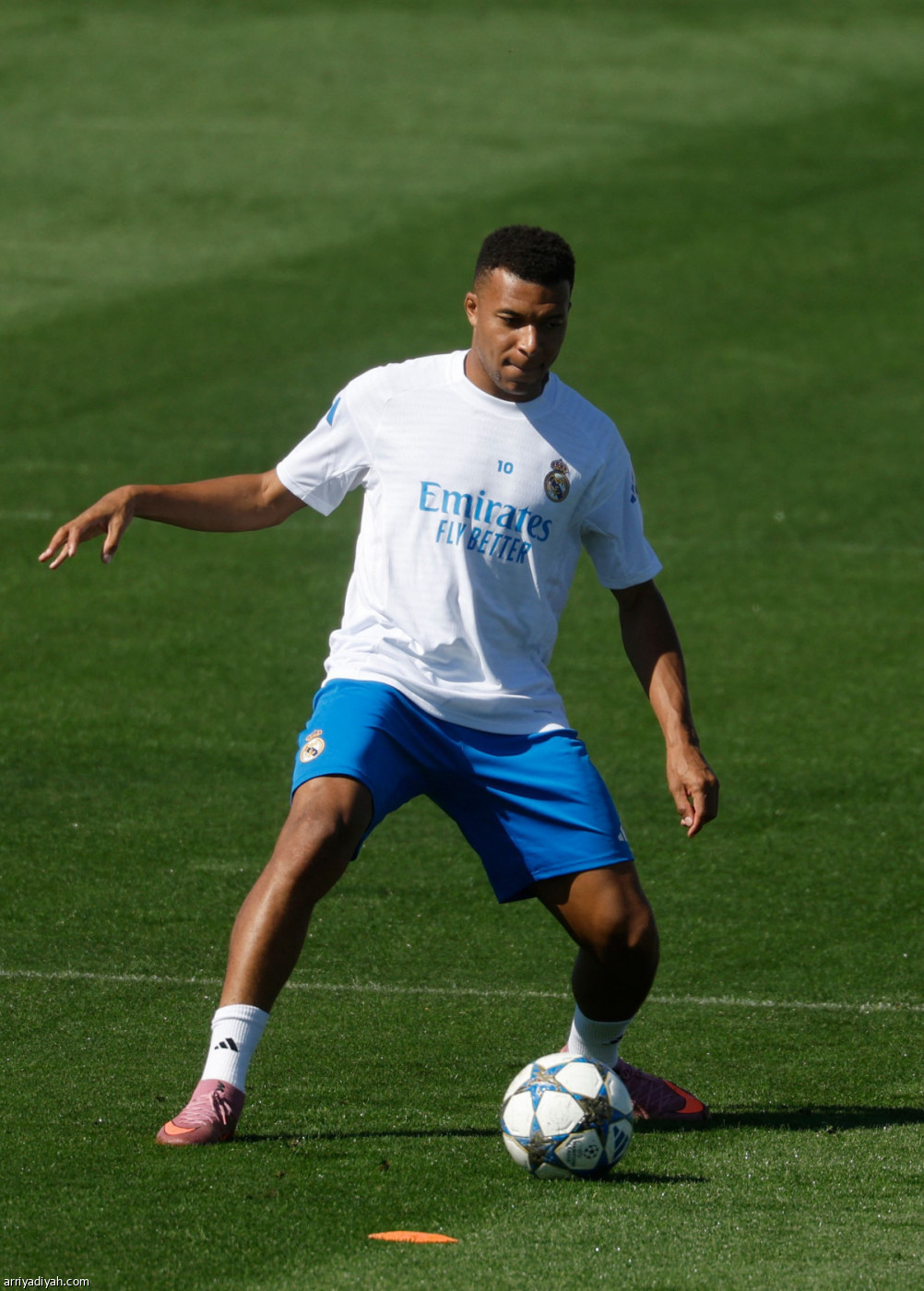 الريال.. حصة أخيرة