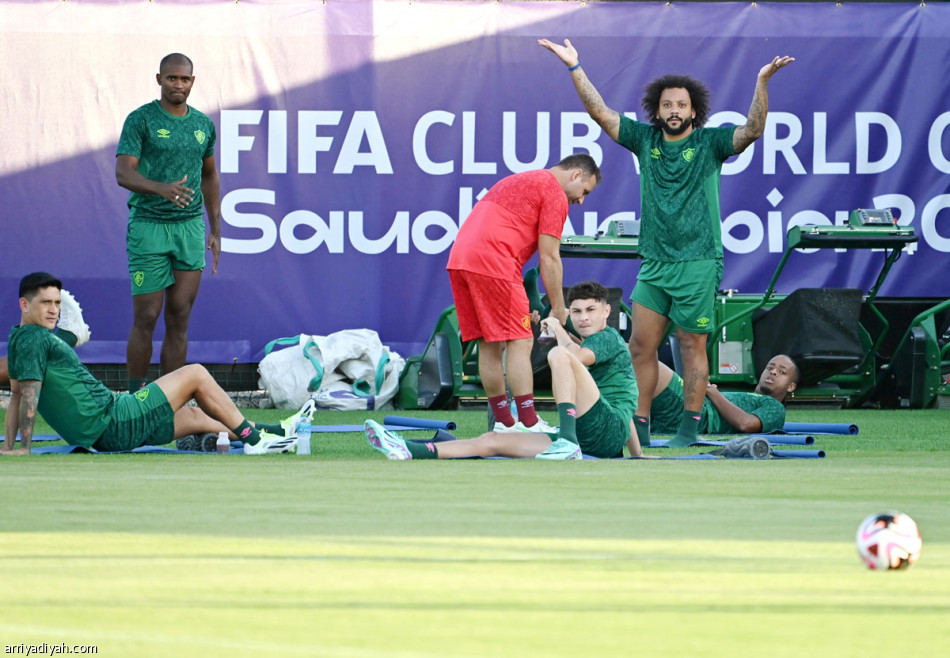 دينيز
يخفي قائمة الأهلي