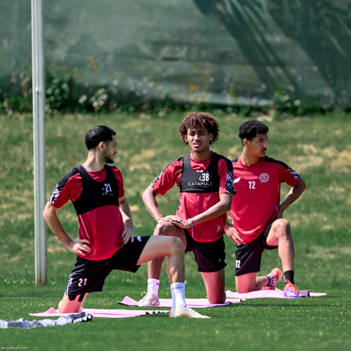 ألجواسيل يكثف اللياقة