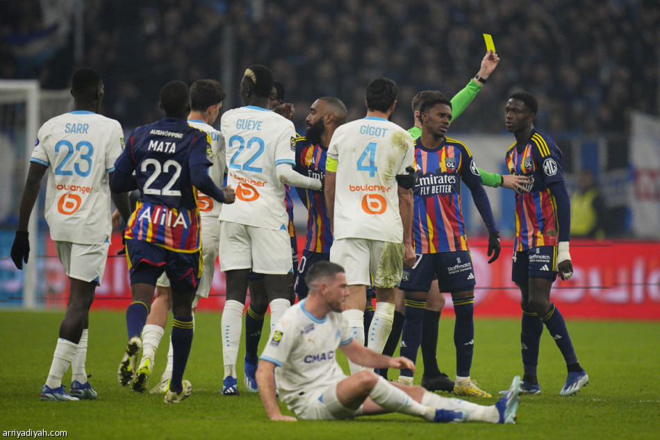 مارسيليا يعمق جراح ليون بثلاثية