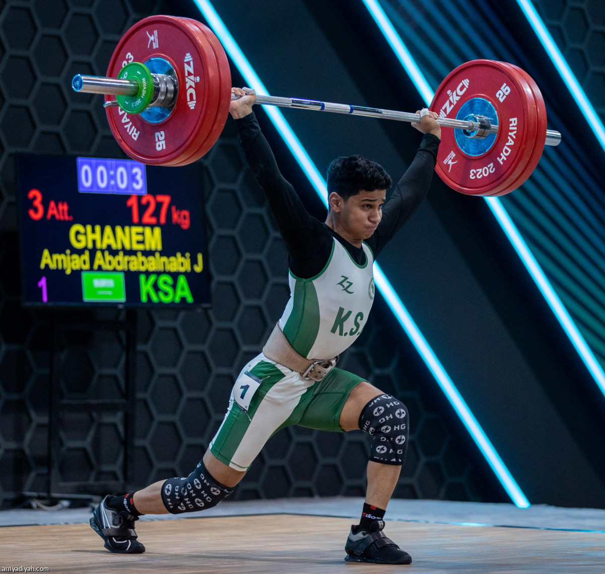 رفع الأثقال.. المنافسات تنطلق