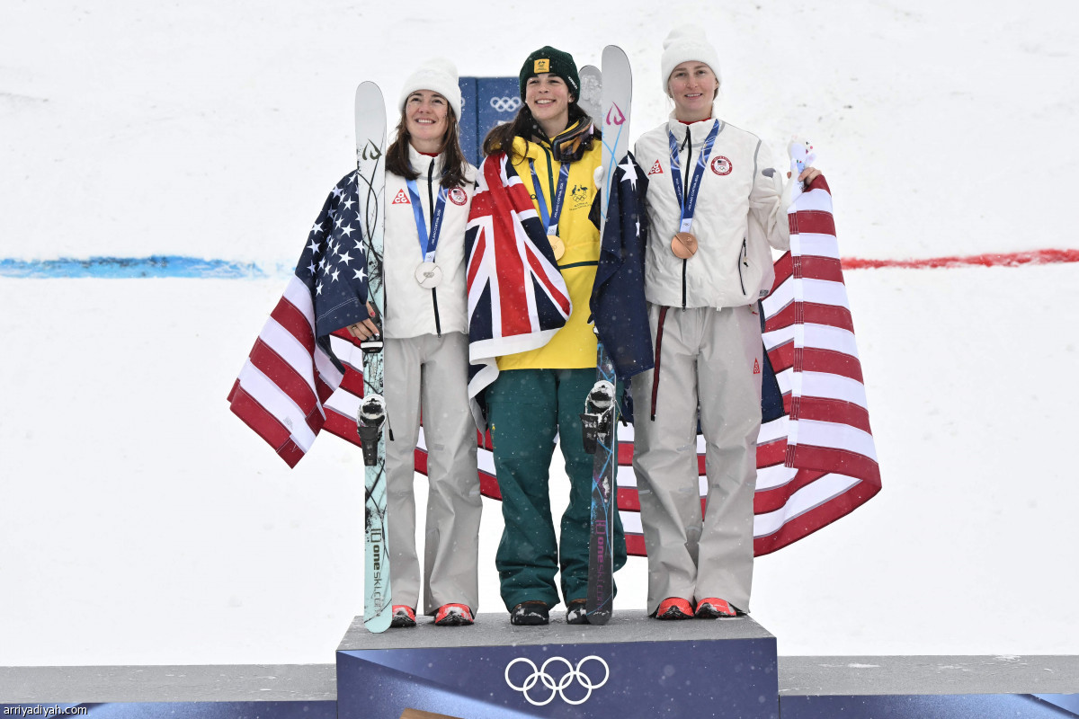 جاكارا.. بطلة التزلج الحر