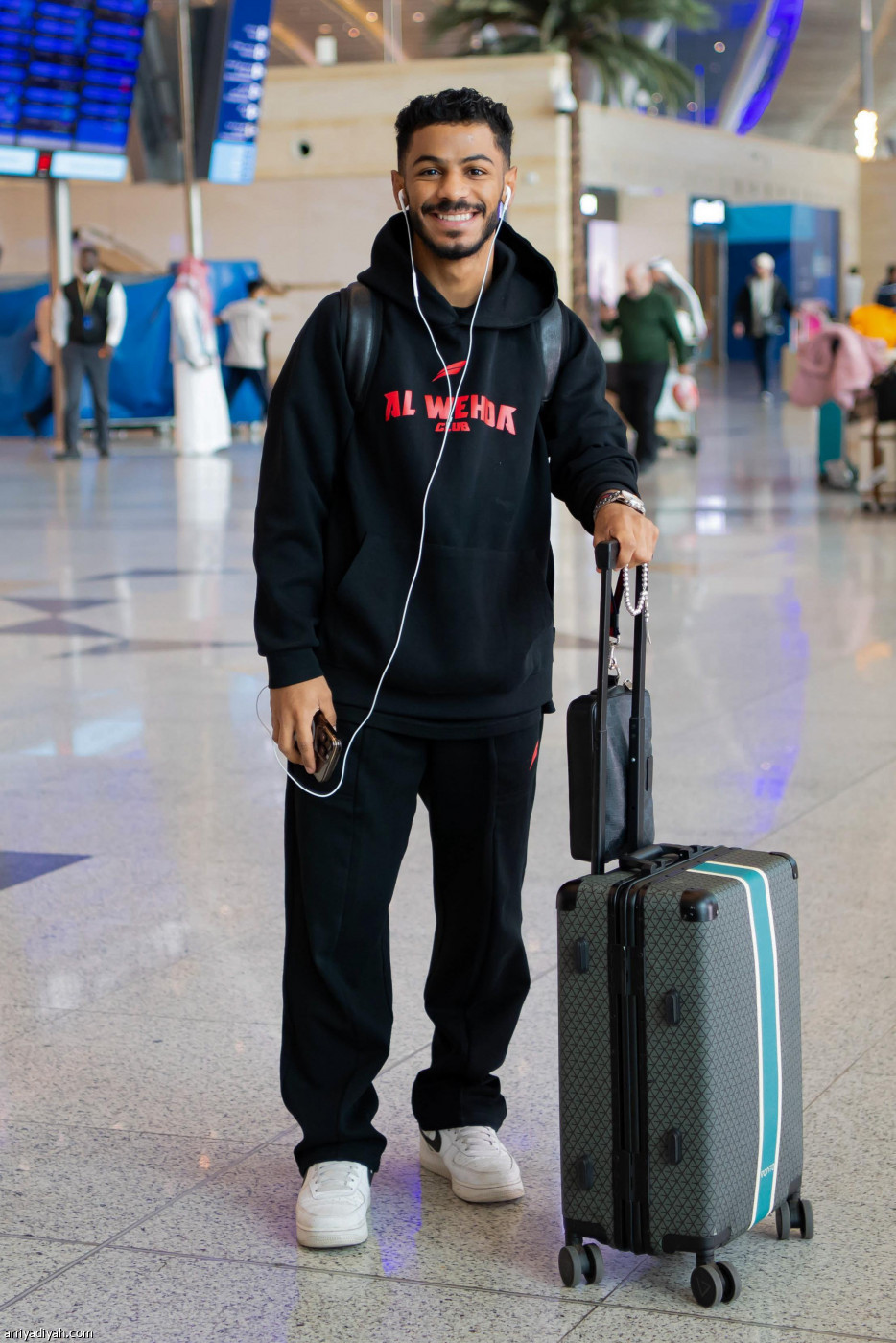 استعداد ومغادرة