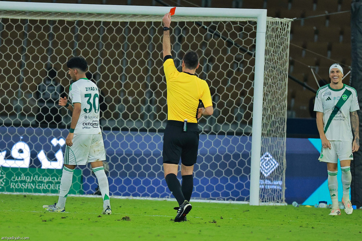 جدل تحكيمي واعتراضات