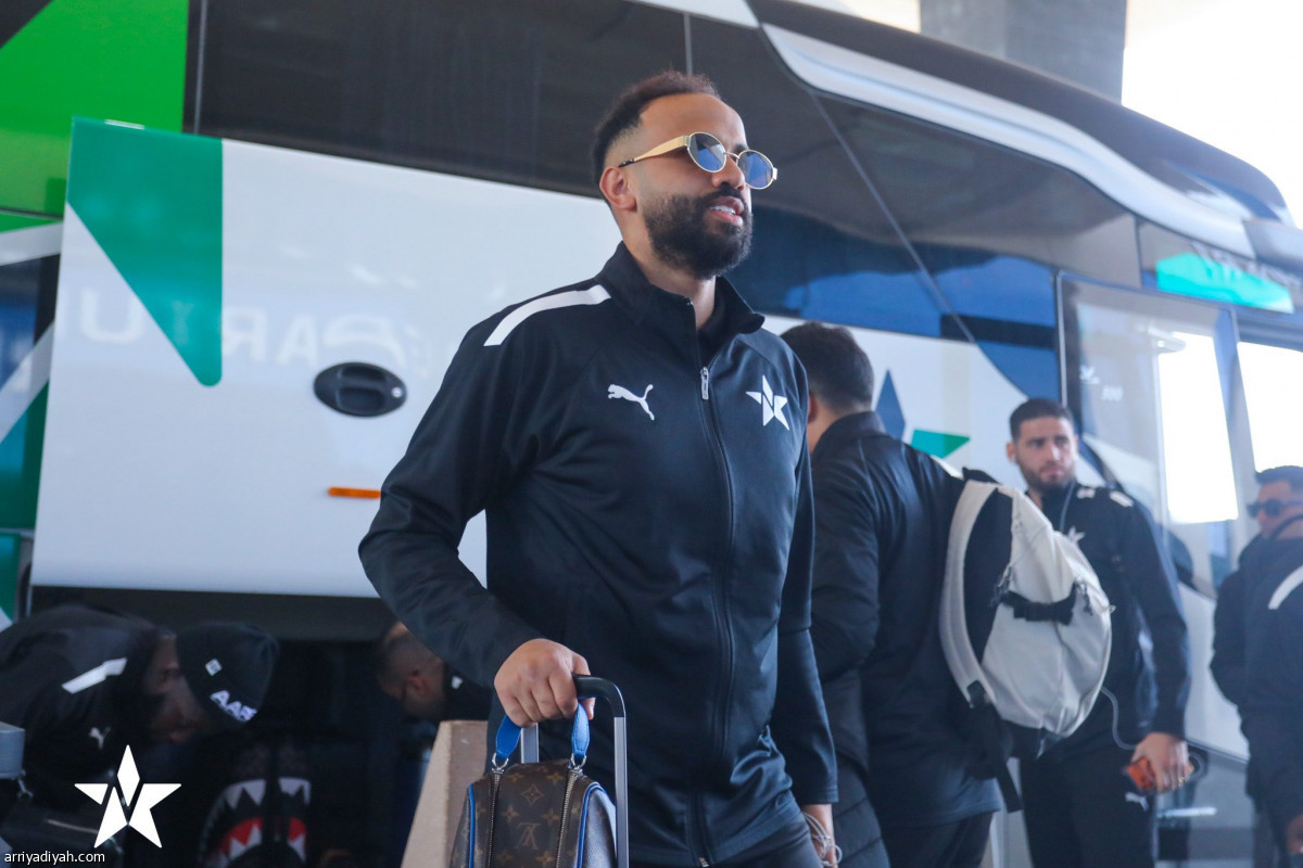 النجمة يغادر