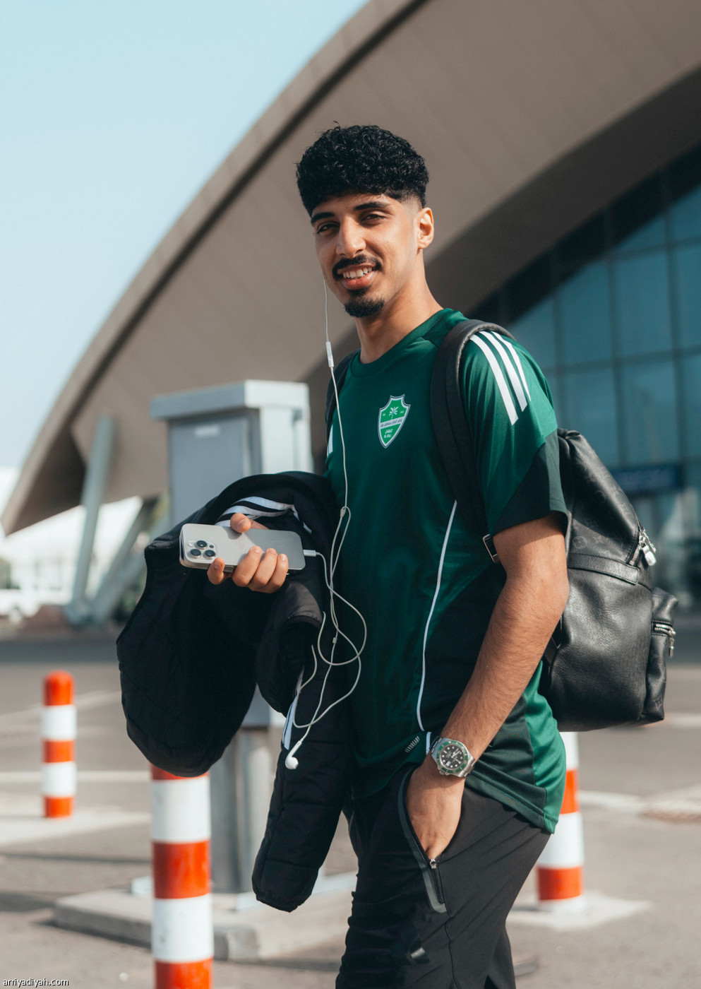 الأهلي يغادر