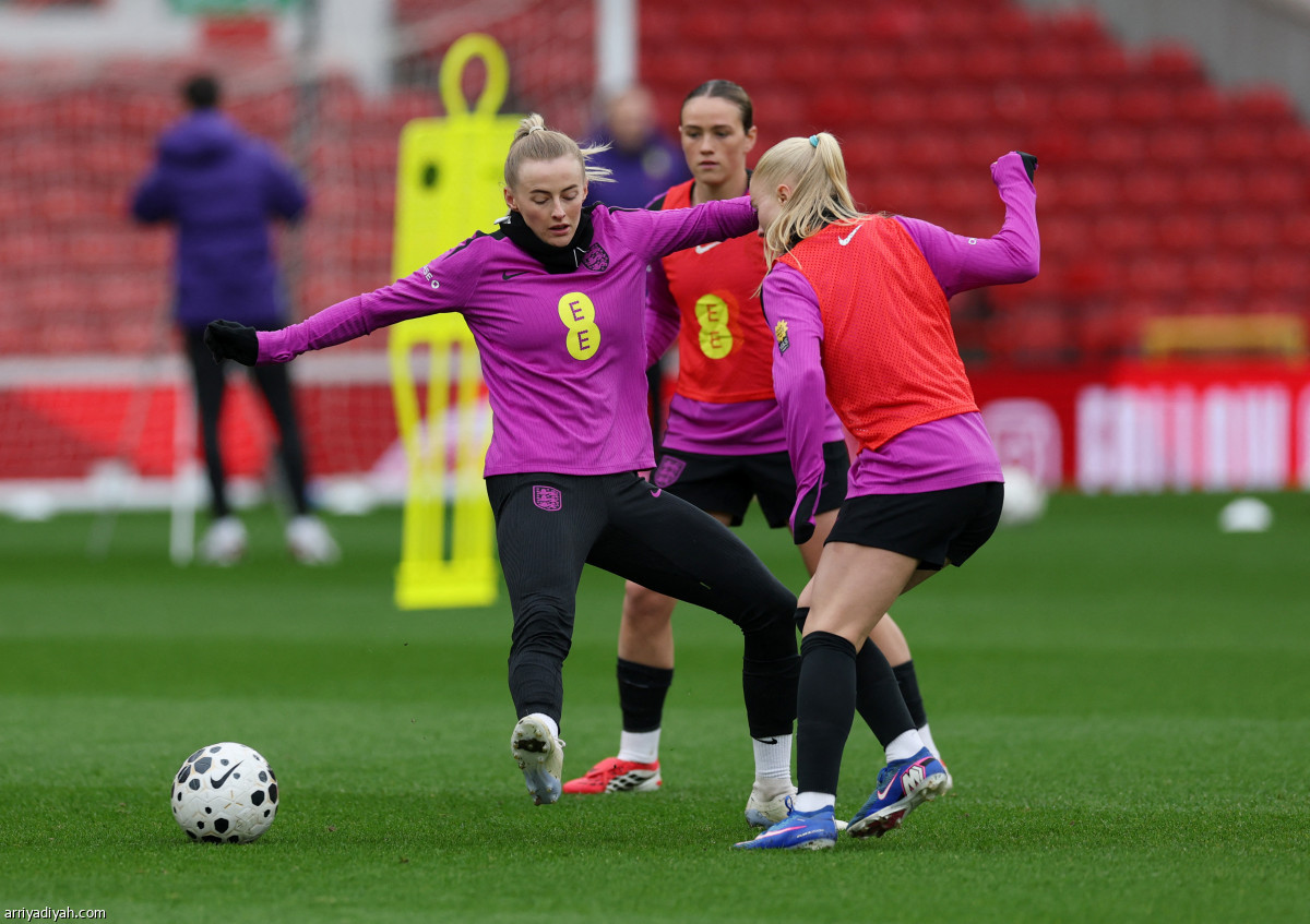 الإنجليزيات يستعددن