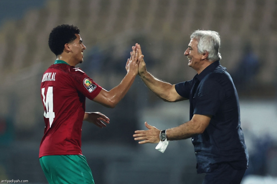 المغرب يسقط جزر القمر.. ويتأهل